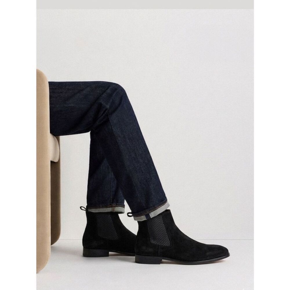 ALDO Flex Black Suede Chelsea Boots Men’s 9 | Leather Upper | Sleek & Modern
